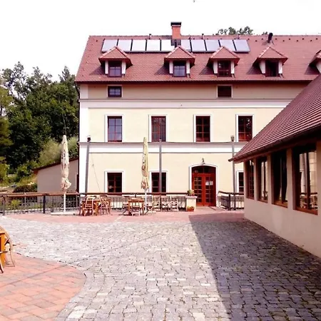 Mlyn Mitrovice Pensión Příbram